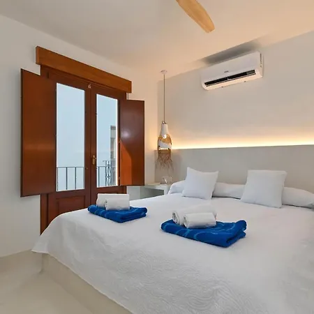 Pueblo Blanco Feriehus *